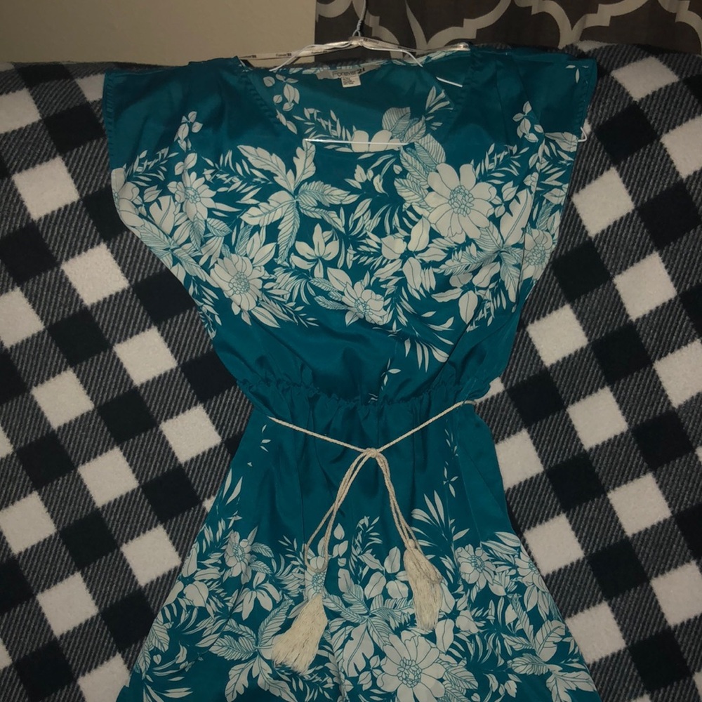 Sleeveless dress
